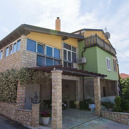 Gaspar Trogir Luaran gambar