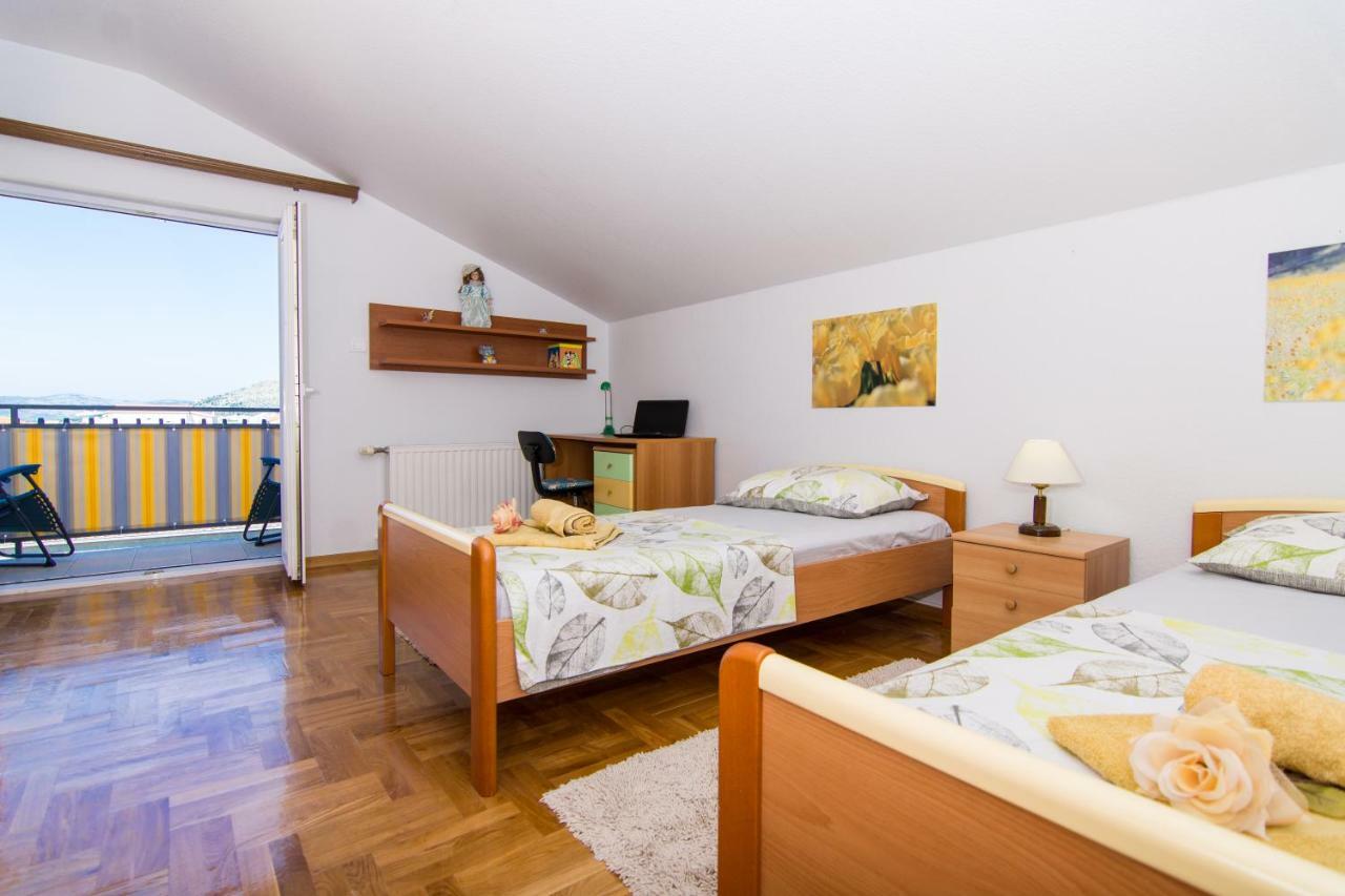 Gaspar Trogir Luaran gambar